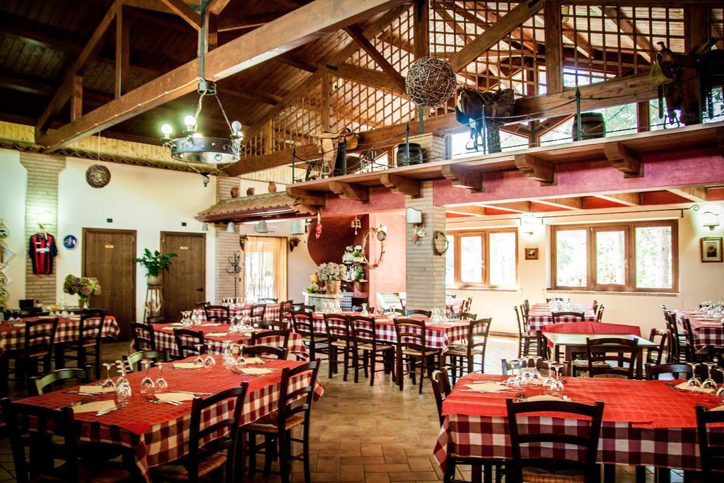 La Taverna Dei Briganti Cotronei Exterior photo